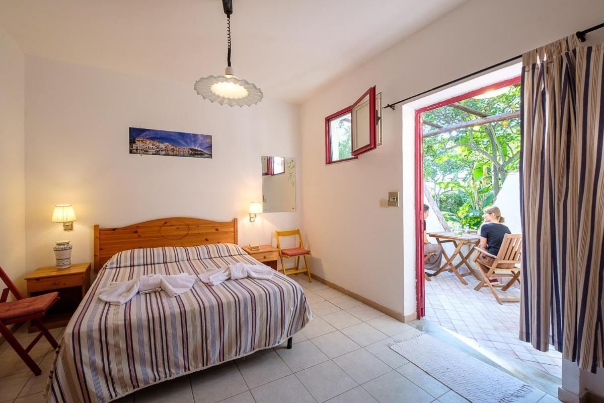 La Rosa Dei Venti Aparthotel Procida Exteriör bild